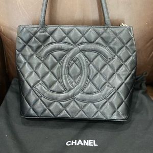 Preloved Chanel Medallion tote in black caviar
